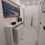 Pozzo Strada Lägenhet *